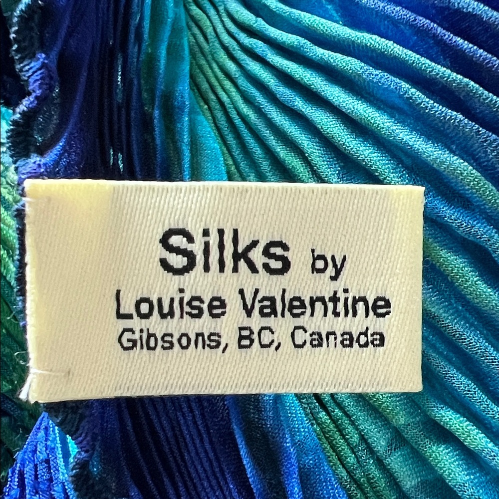 NWT • Shibori 100% Silk Scarf in Peacock • 22"x75" • Hand-Painted Wearable Art - Picture 9 of 15